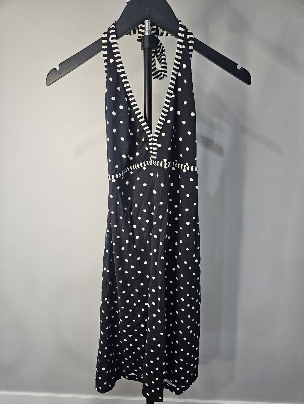 Tommy Bahama Women's size L Halter neck Swim Polka Dot Dress v-neck black white